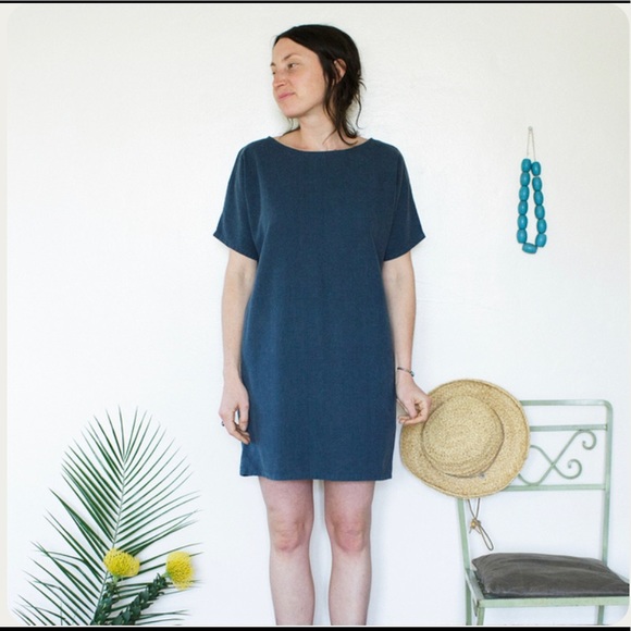 Me & Arrow Dresses & Skirts - Me & Arrow Sleeve dress in teal M